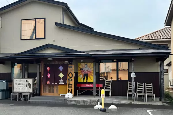 盛岡市　店舗　屋根・外壁塗装 Before