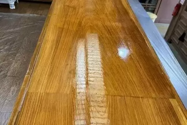 居酒屋さんカウンターテーブル塗装（アフター）