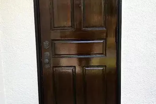 玄関ドア塗装工事 After